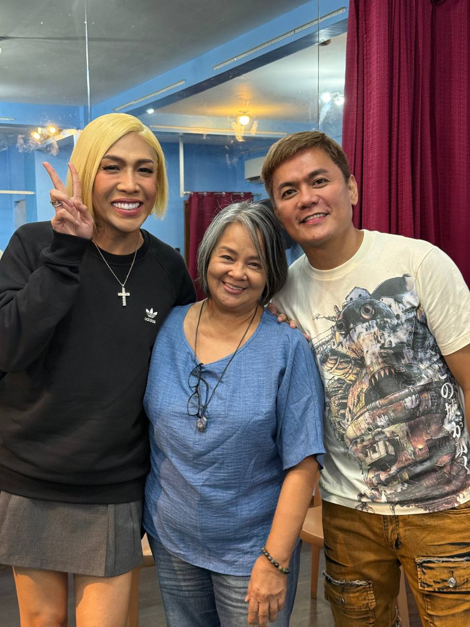 Malou De Guzman with performers after a private coaching session at Acting Workshop PH